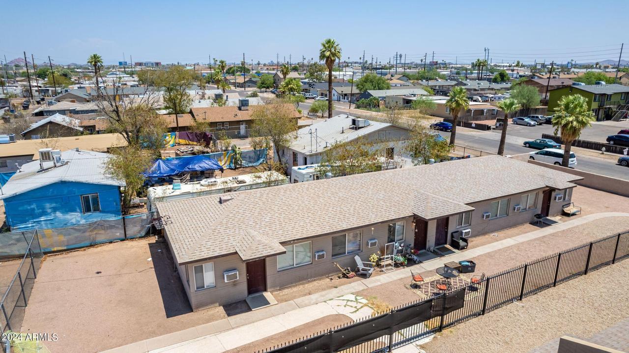 2206 E Taylor St., Phoenix, AZ 85006