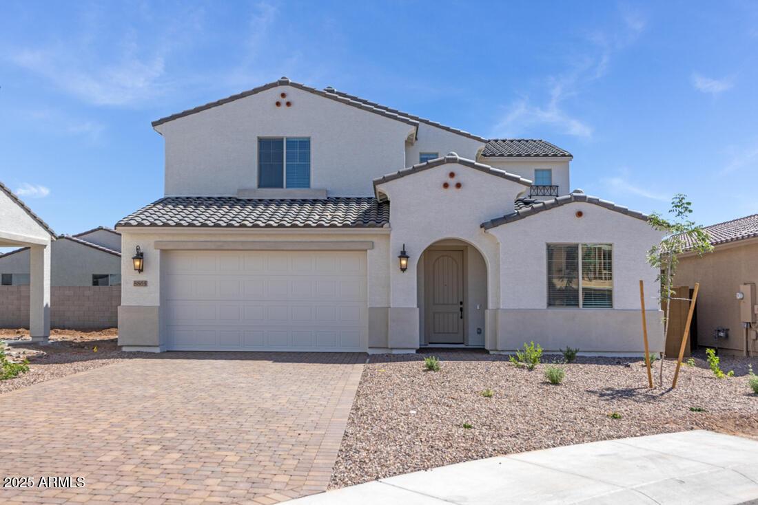 8865 W Orange Dr., Glendale, AZ 85305