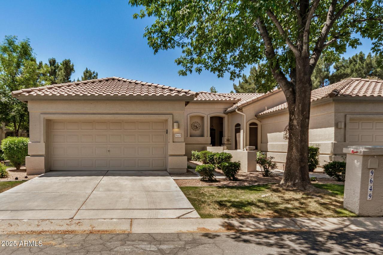 9649 E Holiday Way, Sun Lakes, AZ 85248
