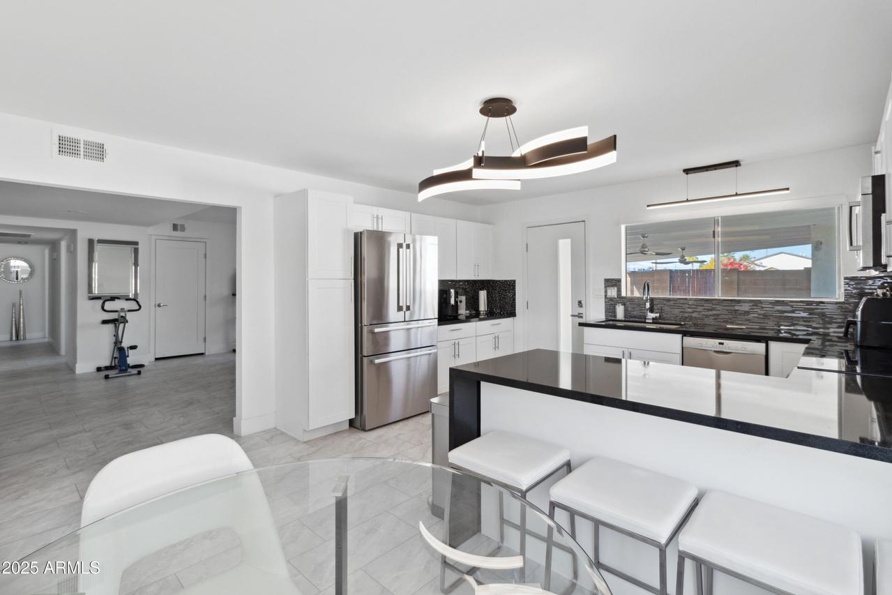 3758 E Sunnyside Dr., Phoenix, AZ 85028