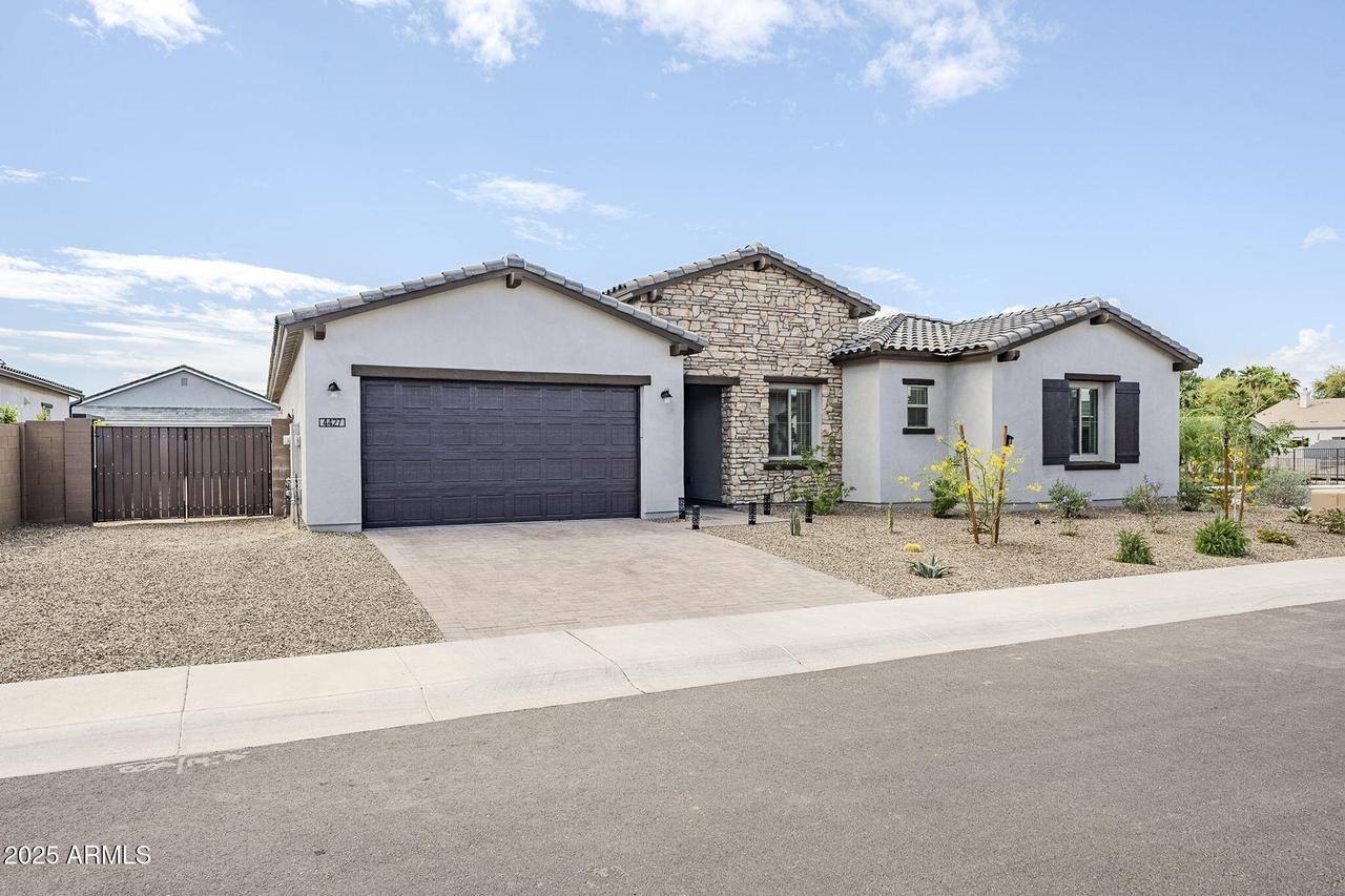 4427 W Park View Ln., Glendale, AZ 85310