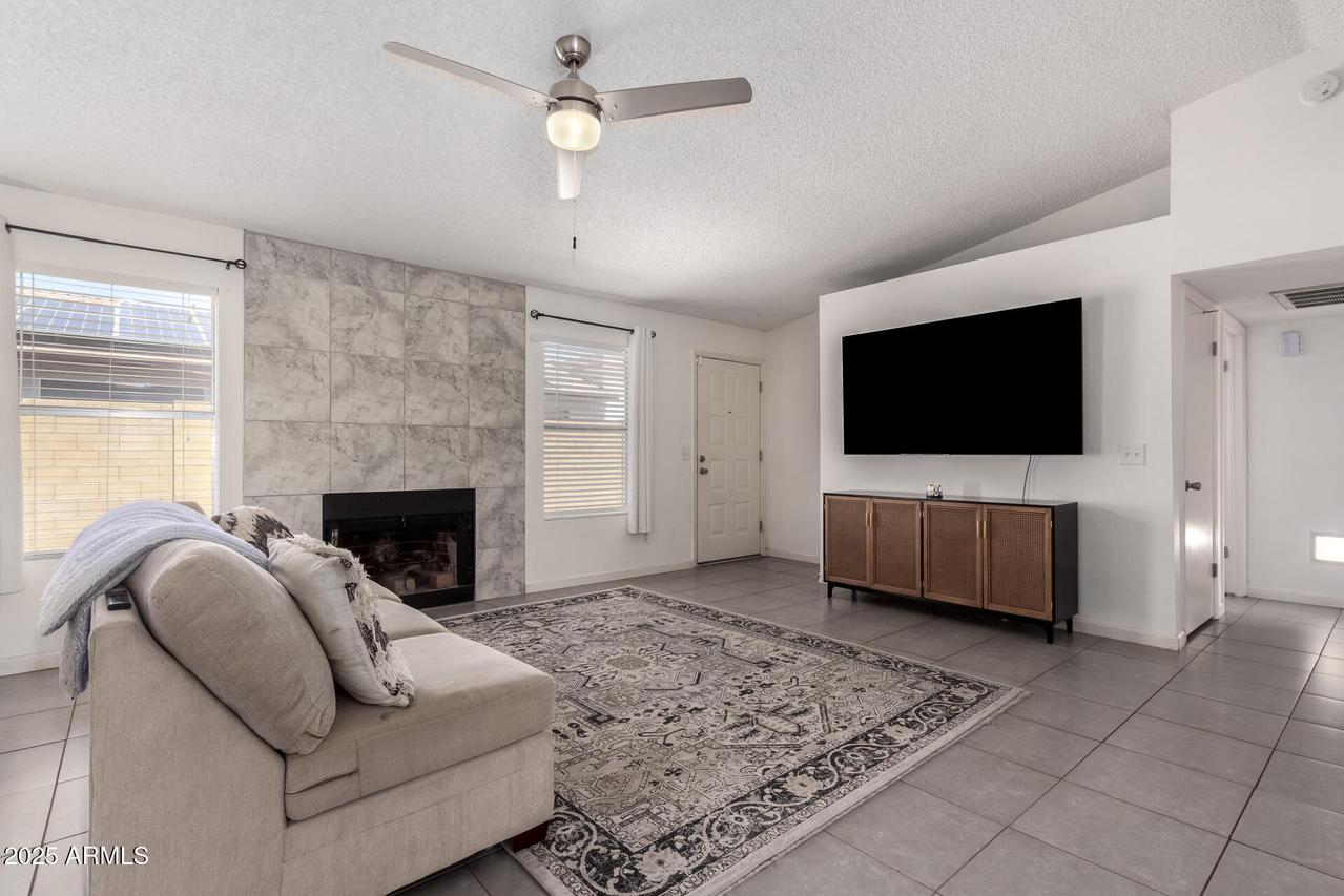 19202 N 14th St., Phoenix, AZ 85024
