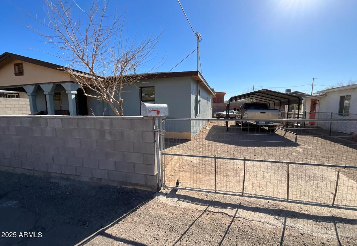 615 W Wight St., Superior, AZ 85173