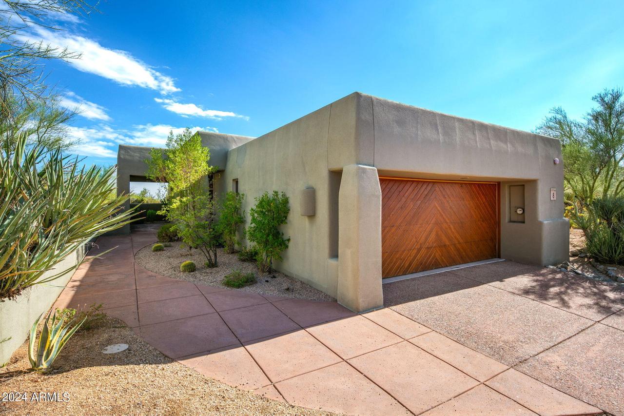 10095 E Graythorn Dr., Scottsdale, AZ 85262