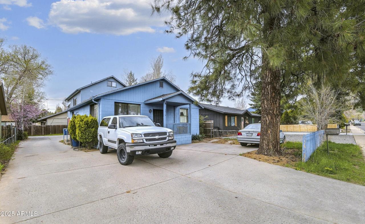 2313 N 1st St., Flagstaff, AZ 86004