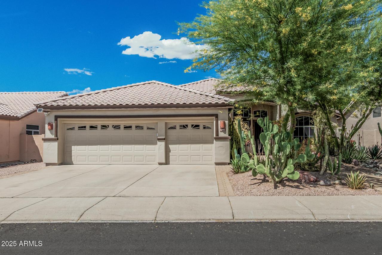 7142 W Foothill Dr., Glendale, AZ 85310