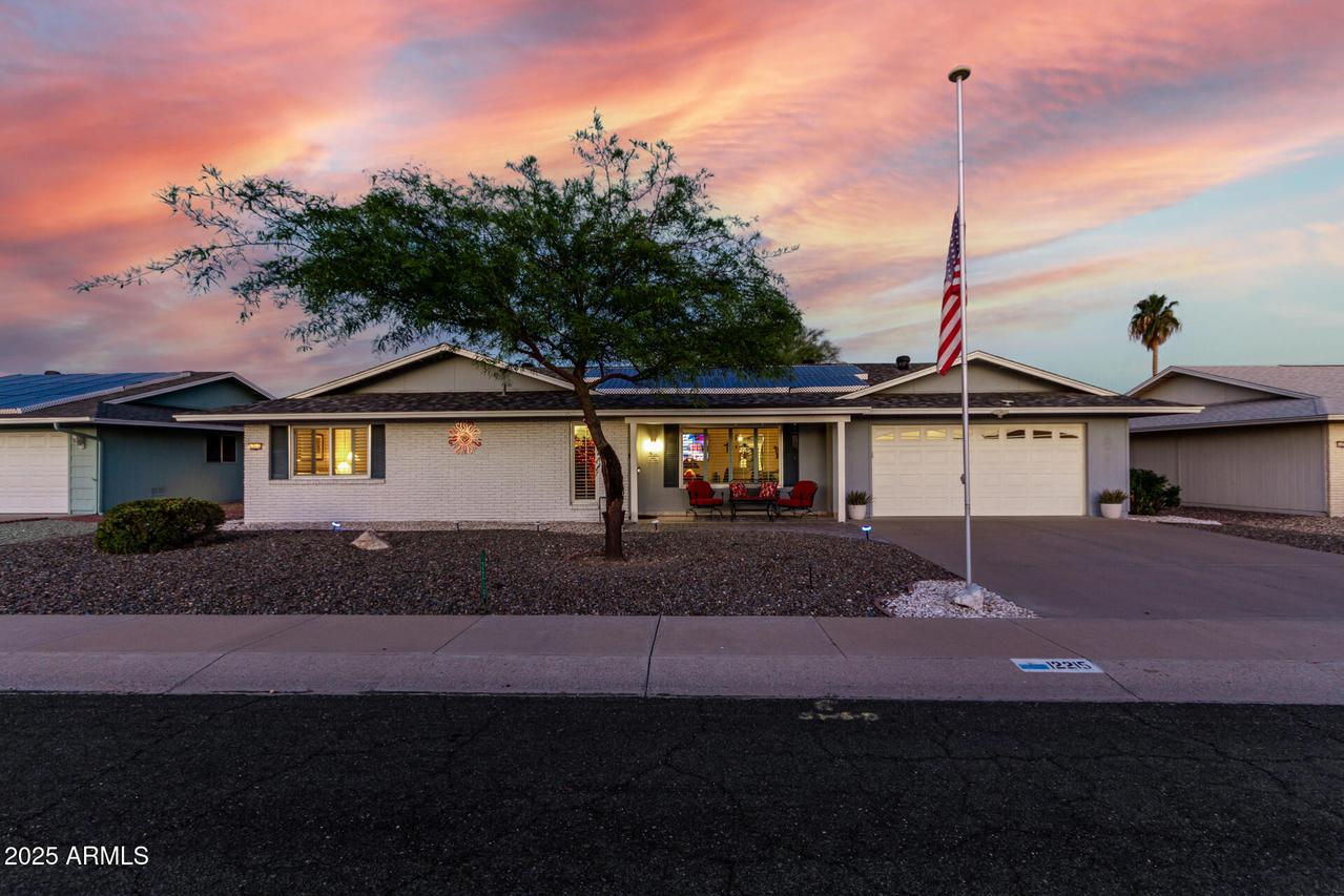 12215 N Lakeforest Dr., Sun City, AZ 85351