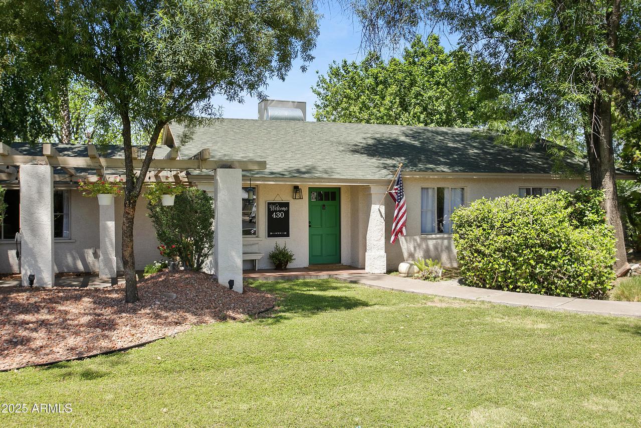 430 N Vineyard, Mesa, AZ 85201