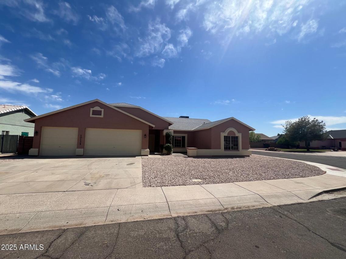 10135 W Denton Ln., Glendale, AZ 85307