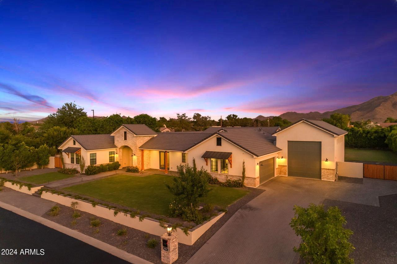 3981 E Runaway Bay Pl., Queen Creek, AZ 85142