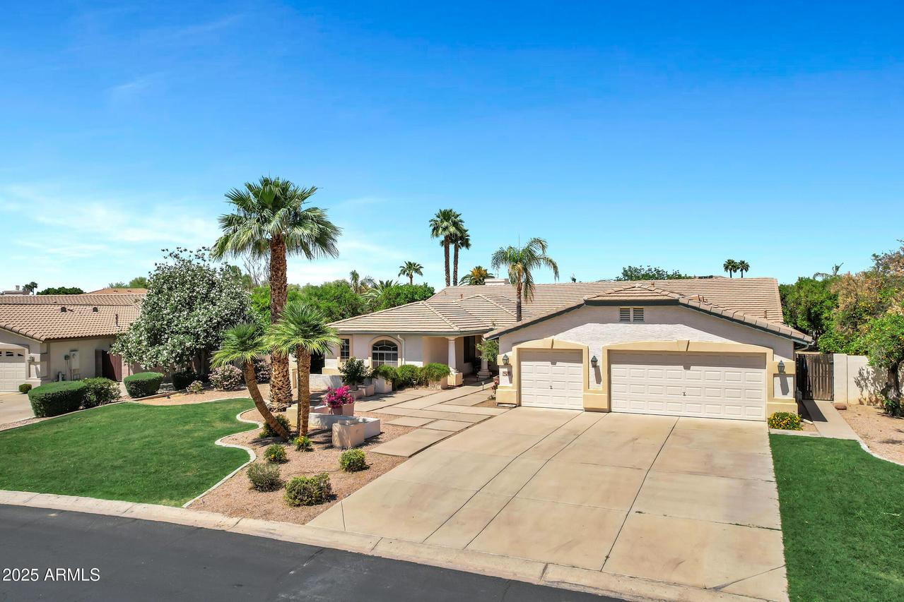 4230 E Fountain St., Mesa, AZ 85205