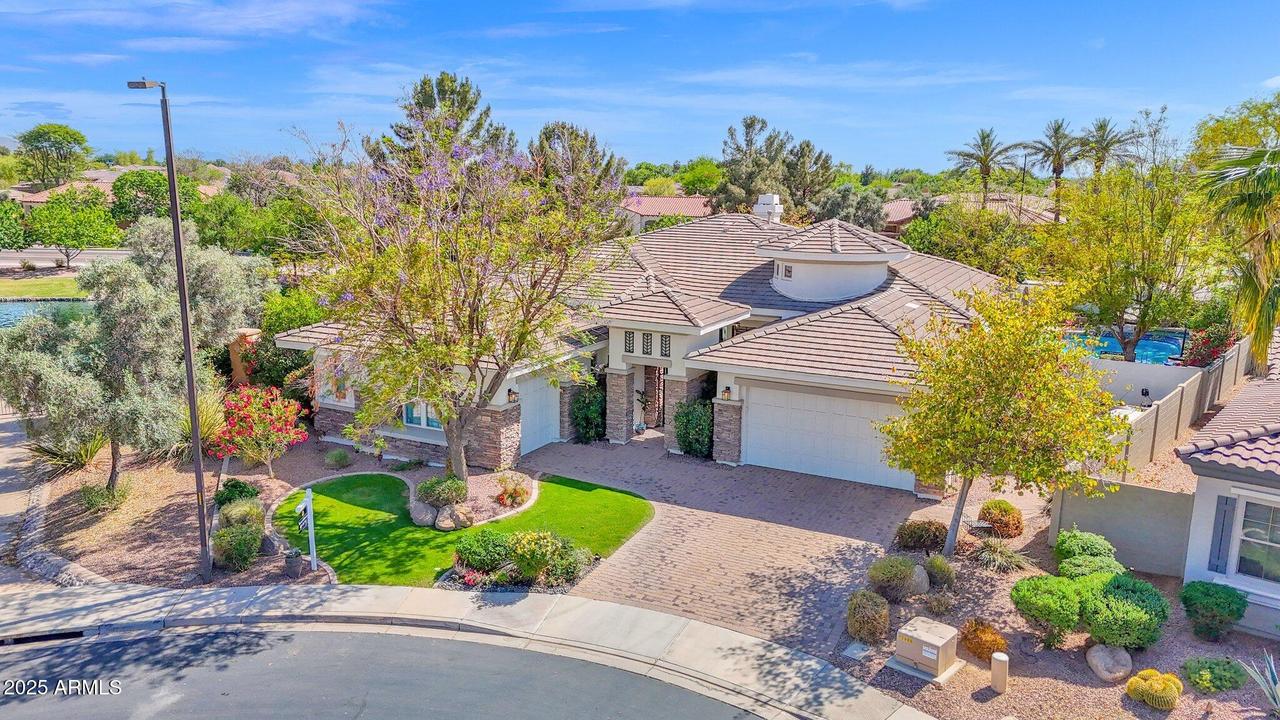 5346 S Fairchild Ln., Chandler, AZ 85249