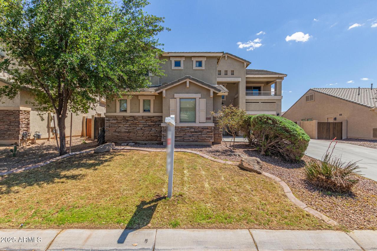 1245 W Busa Dr., San Tan Valley, AZ 85143
