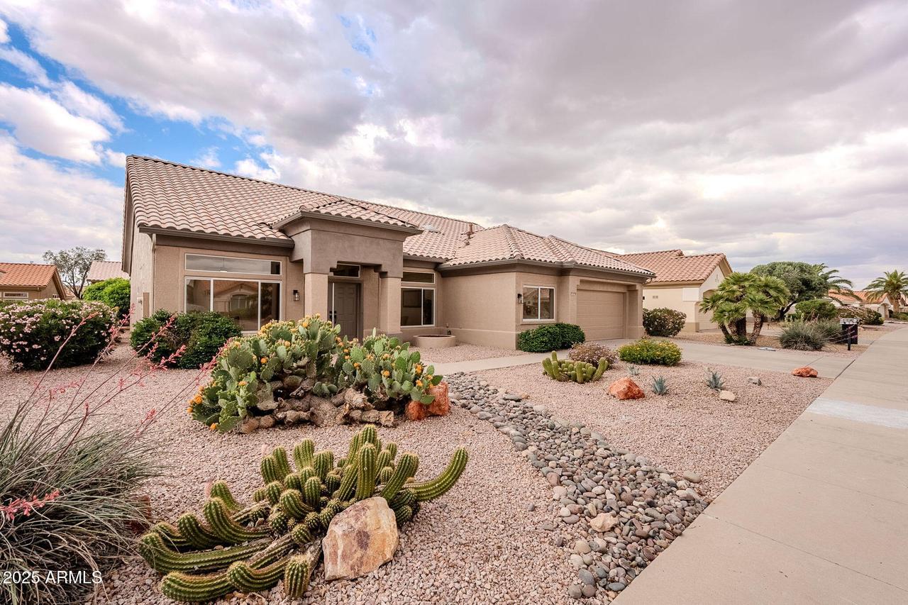 14019 W Gunsight Dr., Sun City West, AZ 85375