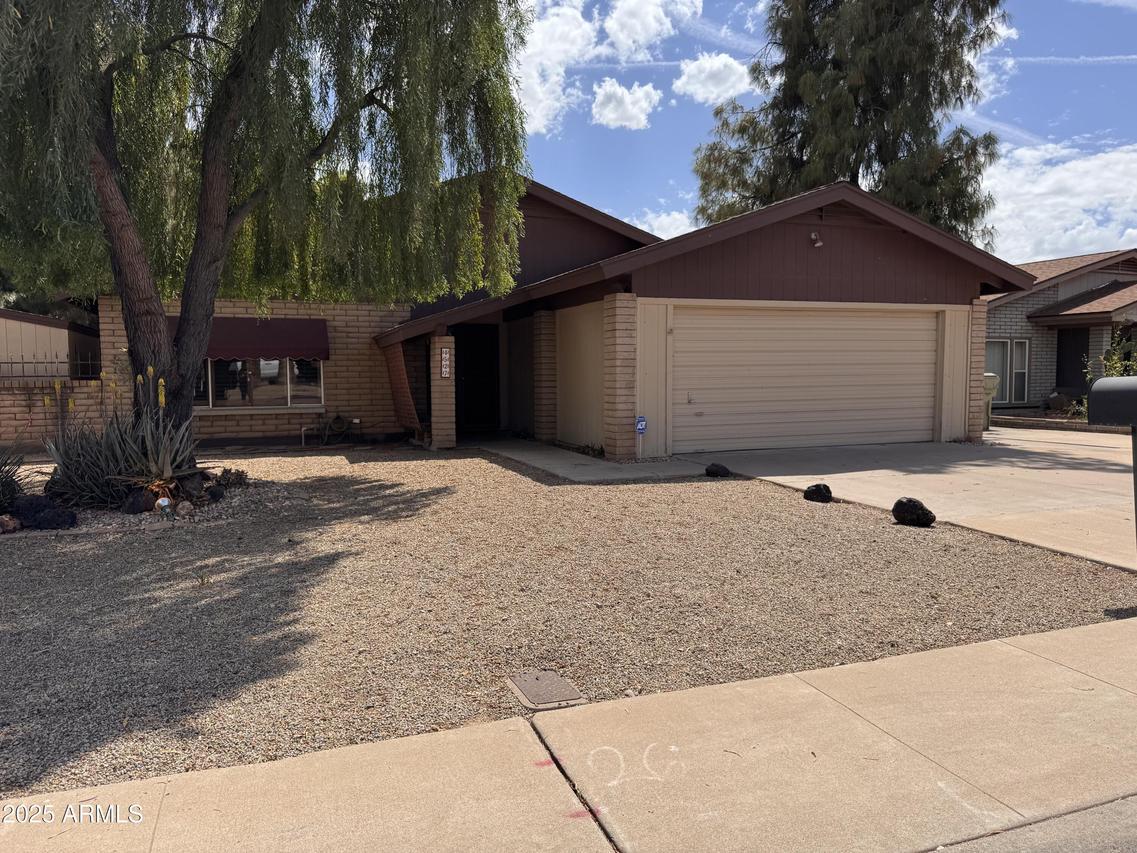 4527 W Myrtle Ave Ave., Glendale, AZ 85301