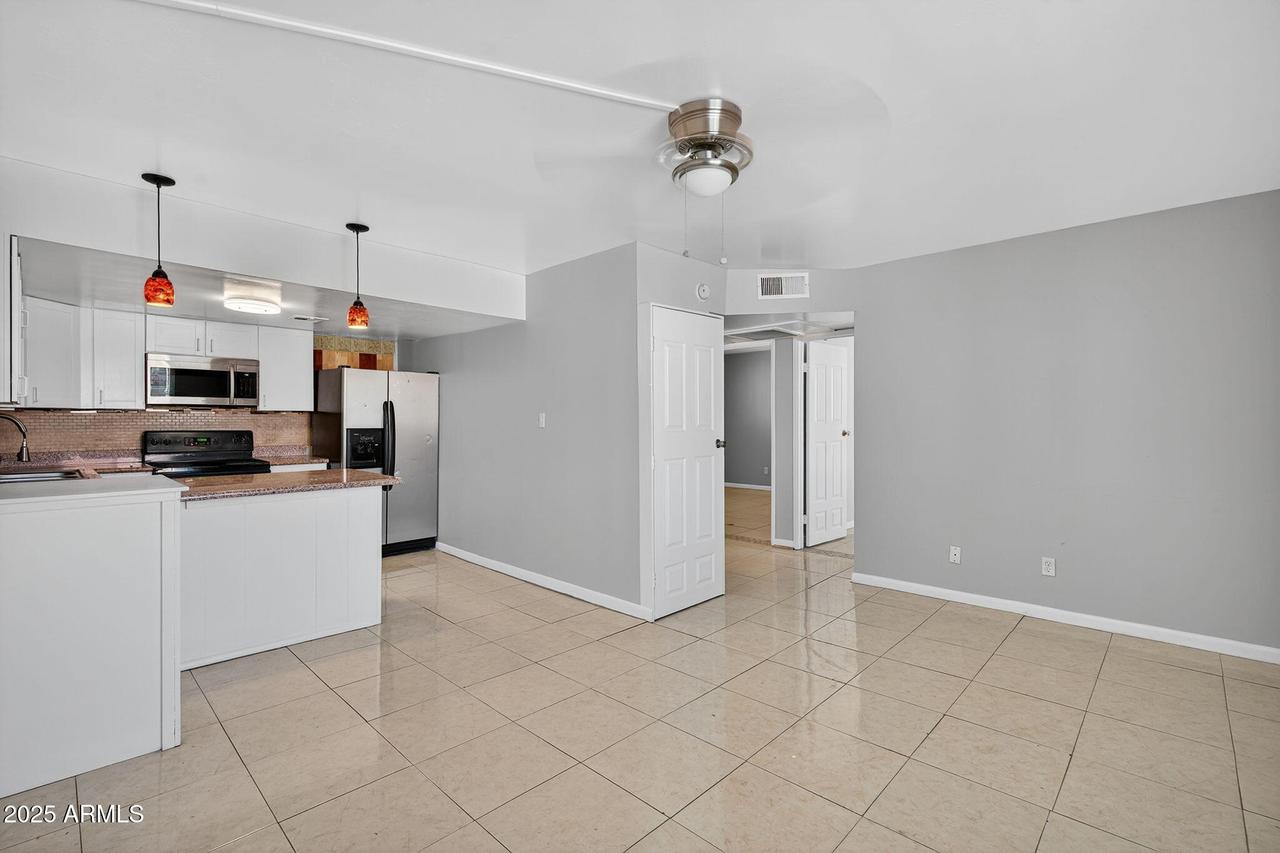 21622 N 23rd Ave. #B 303, Phoenix, AZ 85027