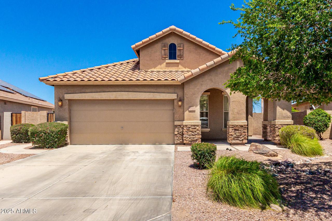 6557 S Classic Way, Gilbert, AZ 85298