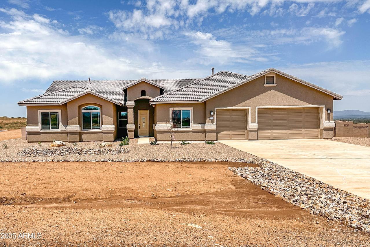 6976 E Vaquero Cir. #Lot 192, Hereford, AZ 85615
