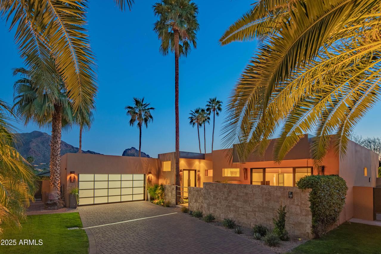 5434 E Lincoln Dr. #58, Paradise Valley, AZ 85253