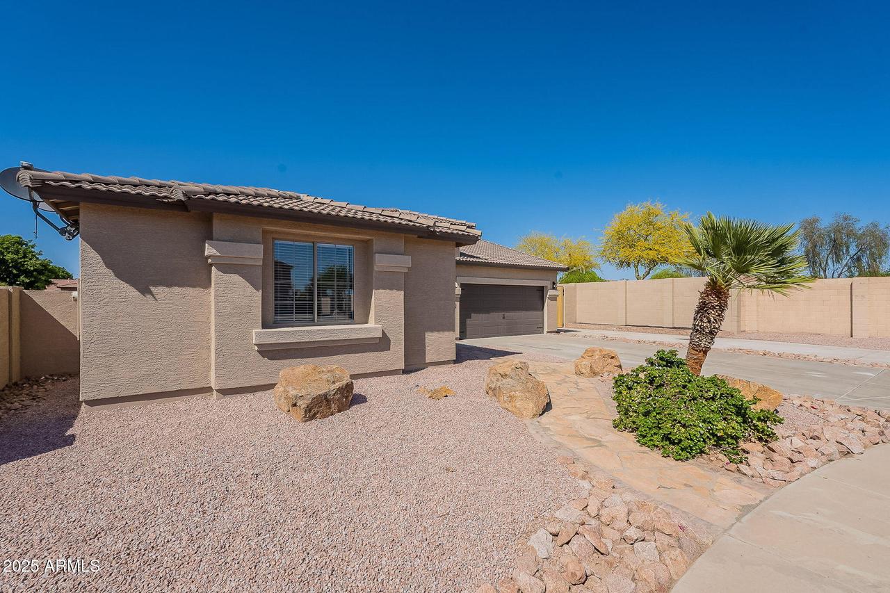 7516 W Mary Jane Ln., Peoria, AZ 85382
