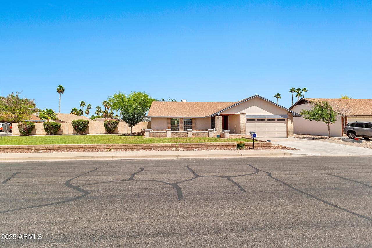 1210 W Stottler Dr., Chandler, AZ 85224