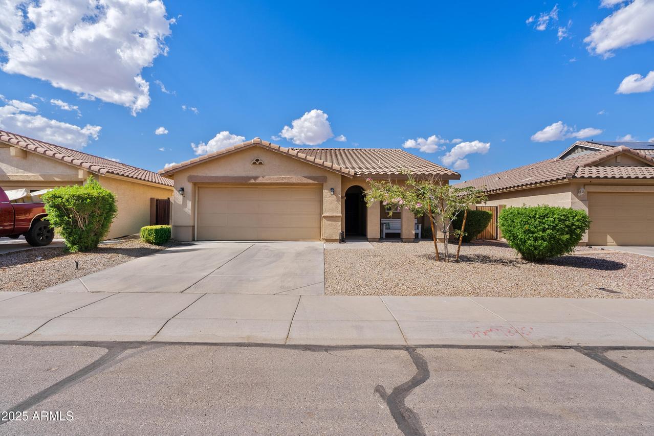 1462 E Poncho Ln., San Tan Valley, AZ 85143