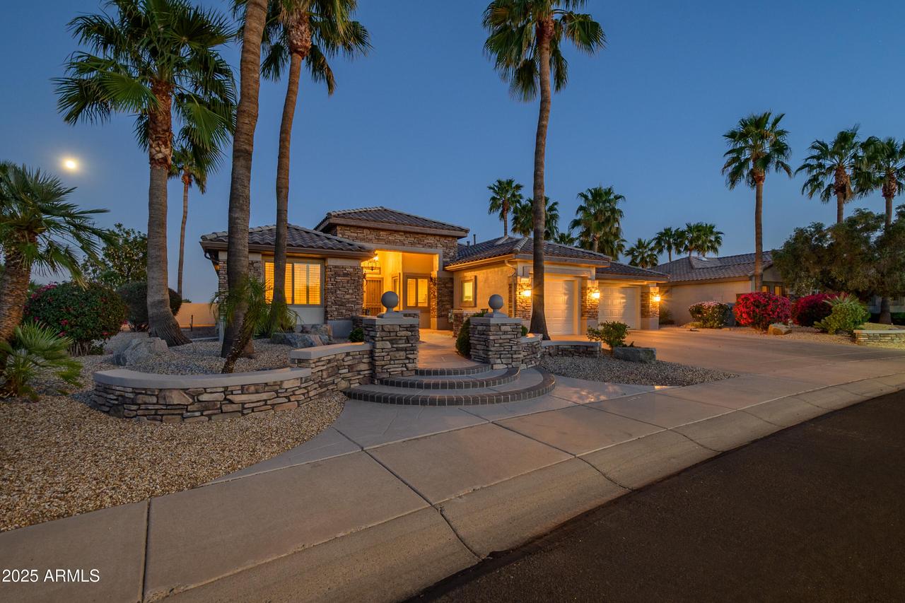19541 N Rim Dr., Surprise, AZ 85374