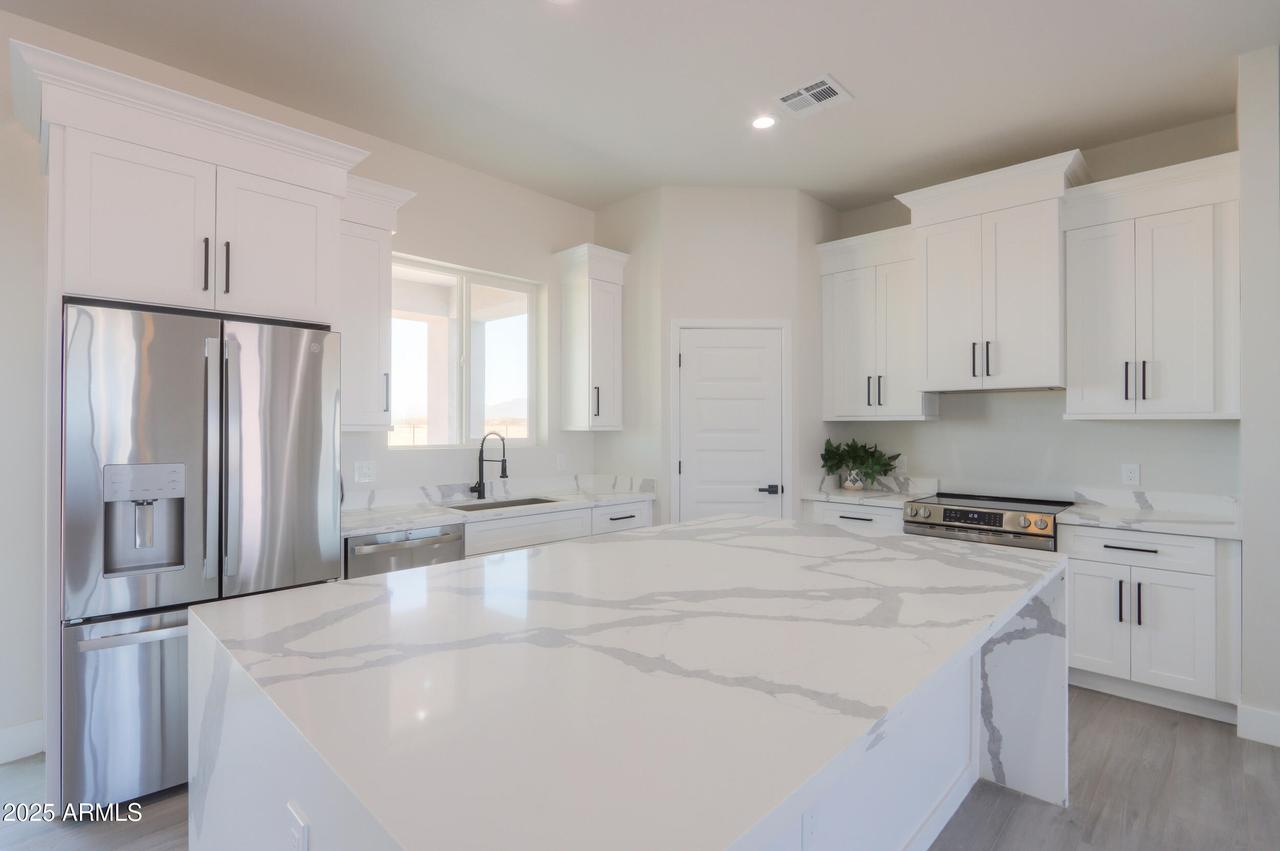 43481 W Carefree Pl., Maricopa, AZ 85138