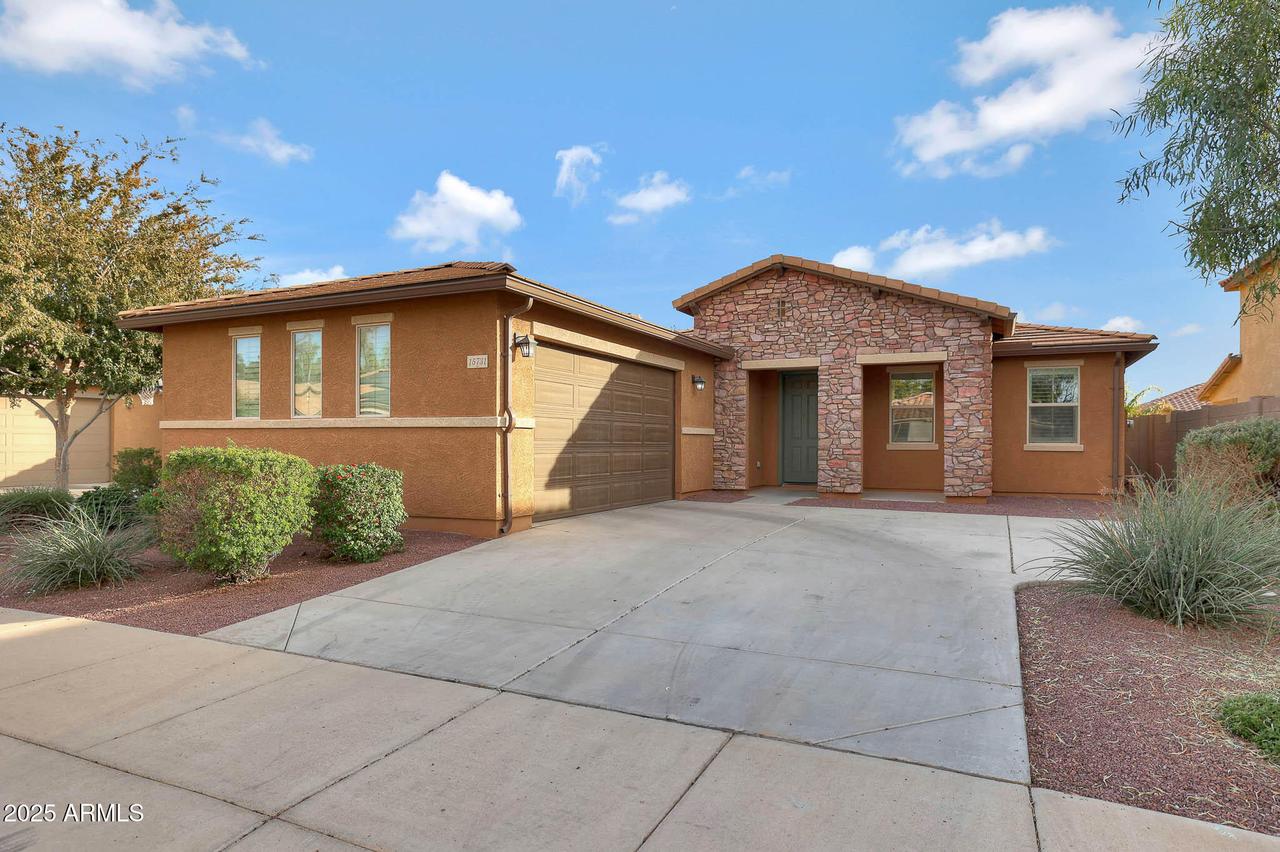 15731 W Shaw Butte Dr., Surprise, AZ 85379