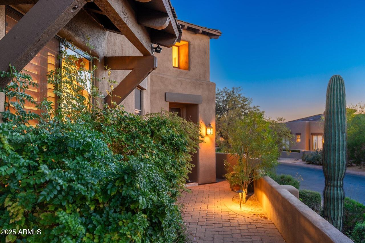 9270 E Thompson Peak Pkwy. #367, Scottsdale, AZ 85255