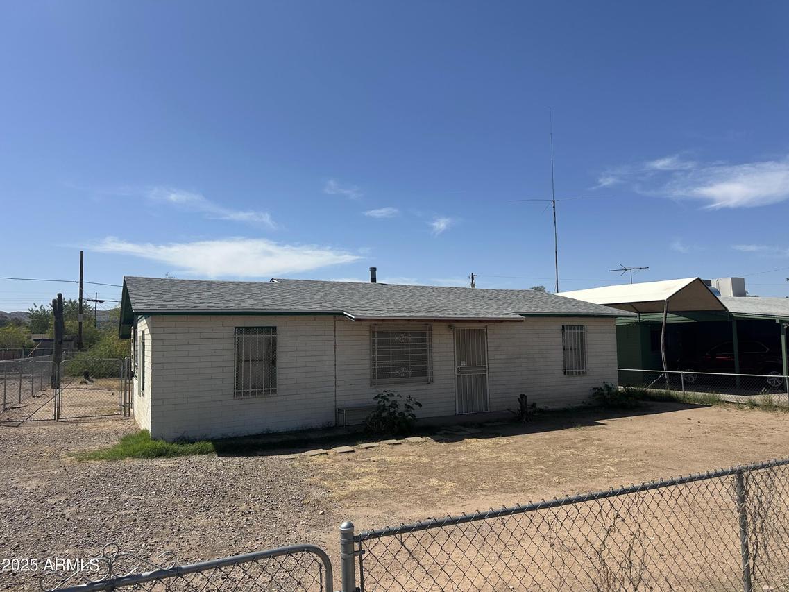 3155 E Mobile Ln., Phoenix, AZ 85040