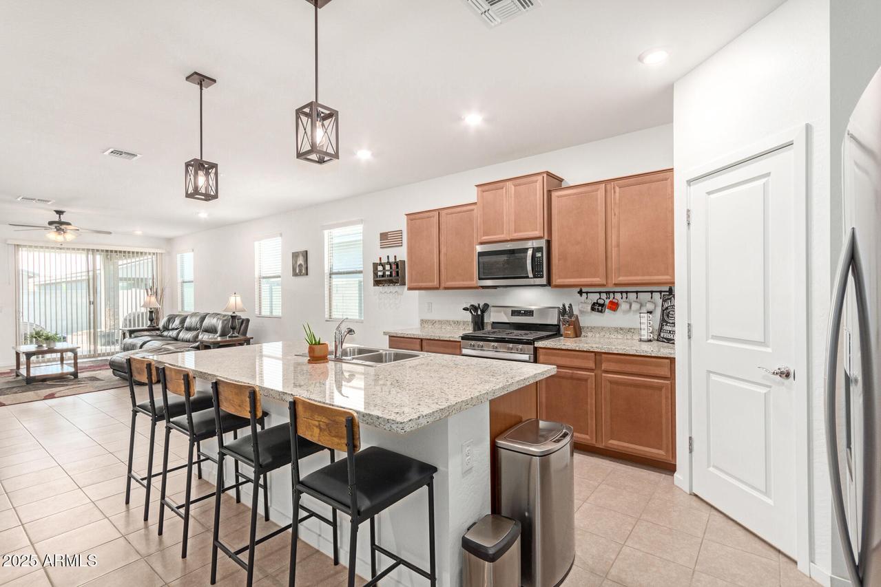 4216 S 67th Dr., Phoenix, AZ 85043