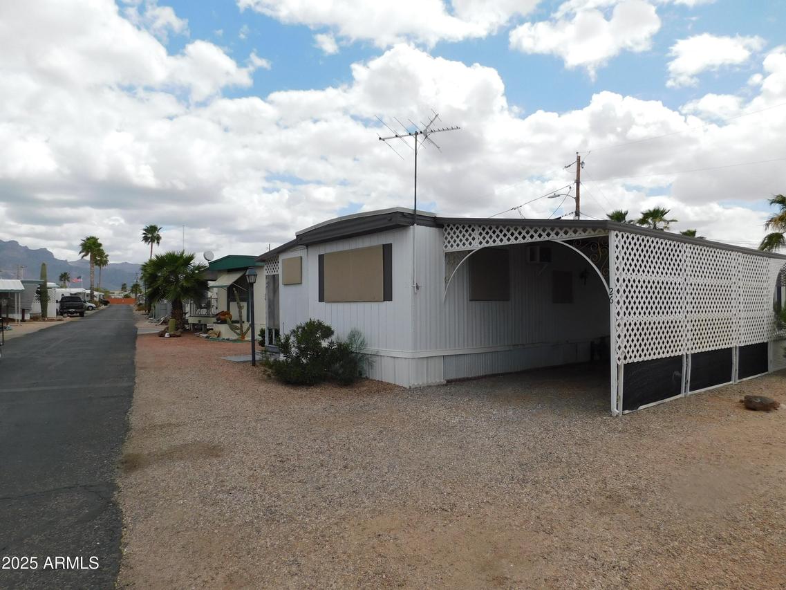 925 N Plaza Dr. #26, Apache Junction, AZ 85120