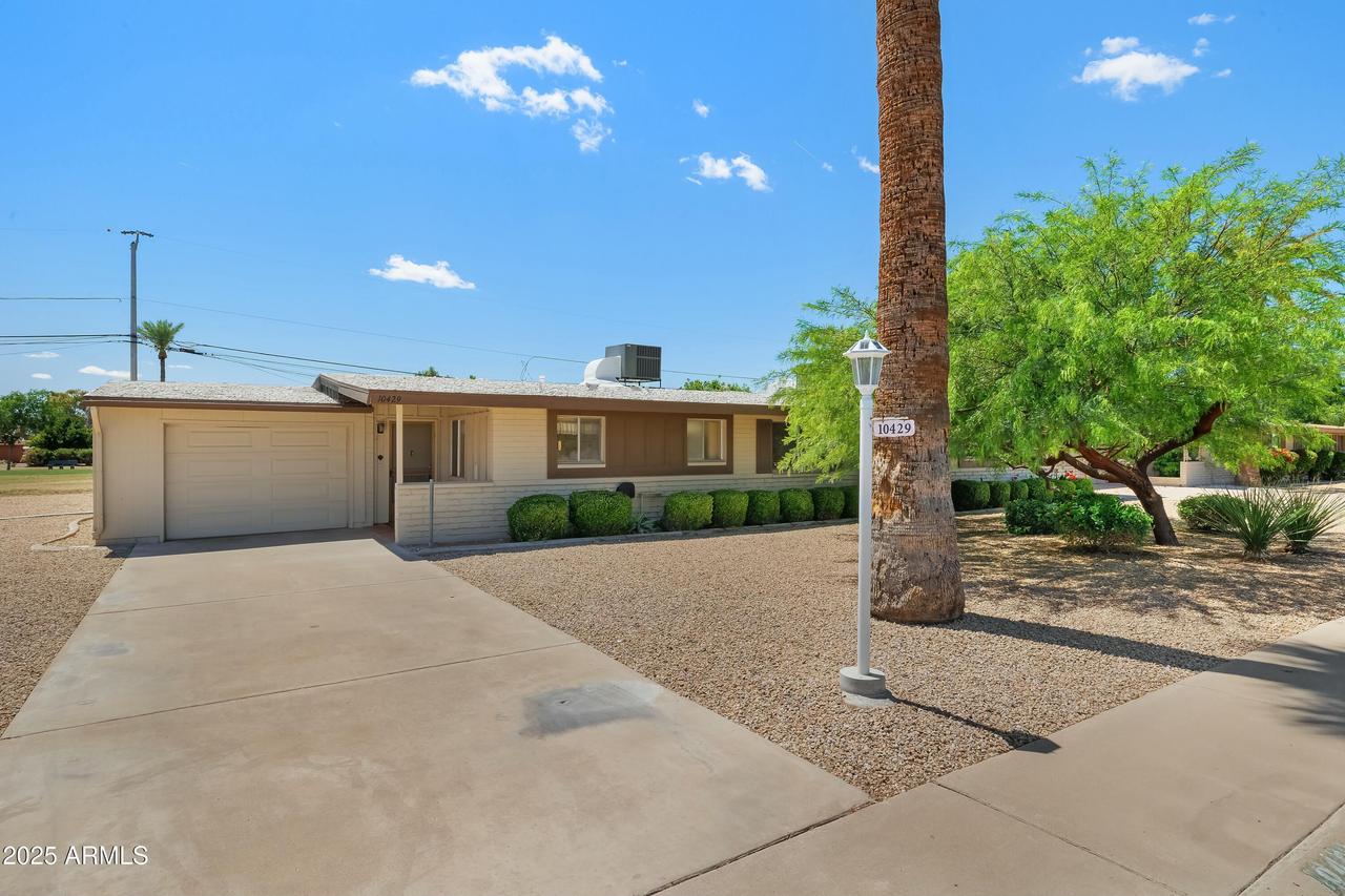 10429 W Oakmont Dr., Sun City, AZ 85351