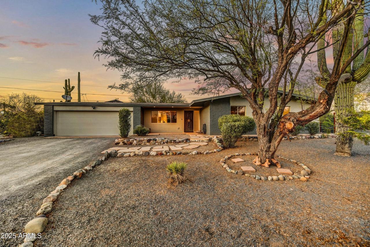 6002 E Cholla Rd., Cave Creek, AZ 85331