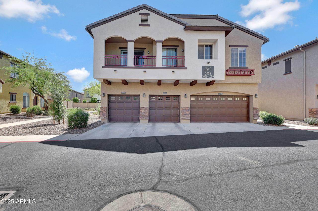2725 E Mine Creek Rd. #2058, Phoenix, AZ 85024