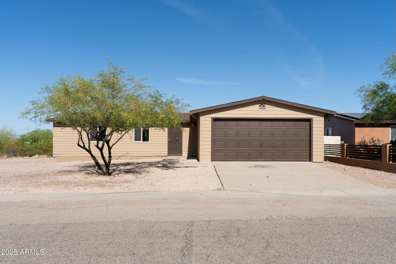 513 N Cleveland Ave., Gila Bend, AZ 85337