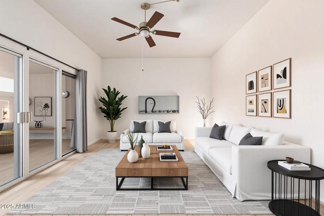 13821 N Thunderbird Blvd., Sun City, AZ 85351