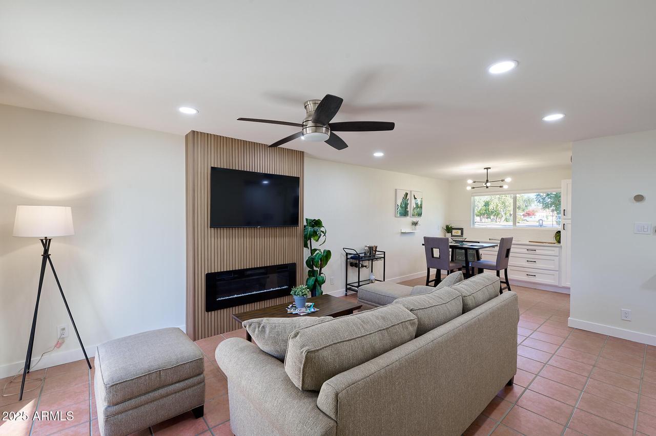 5550 N 12th St. #2, Phoenix, AZ 85014