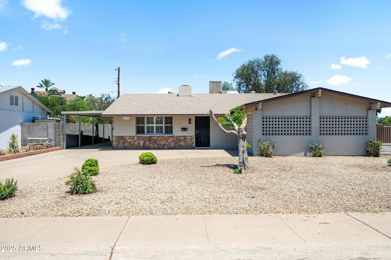 3237 S Albert Ave., Tempe, AZ 85282