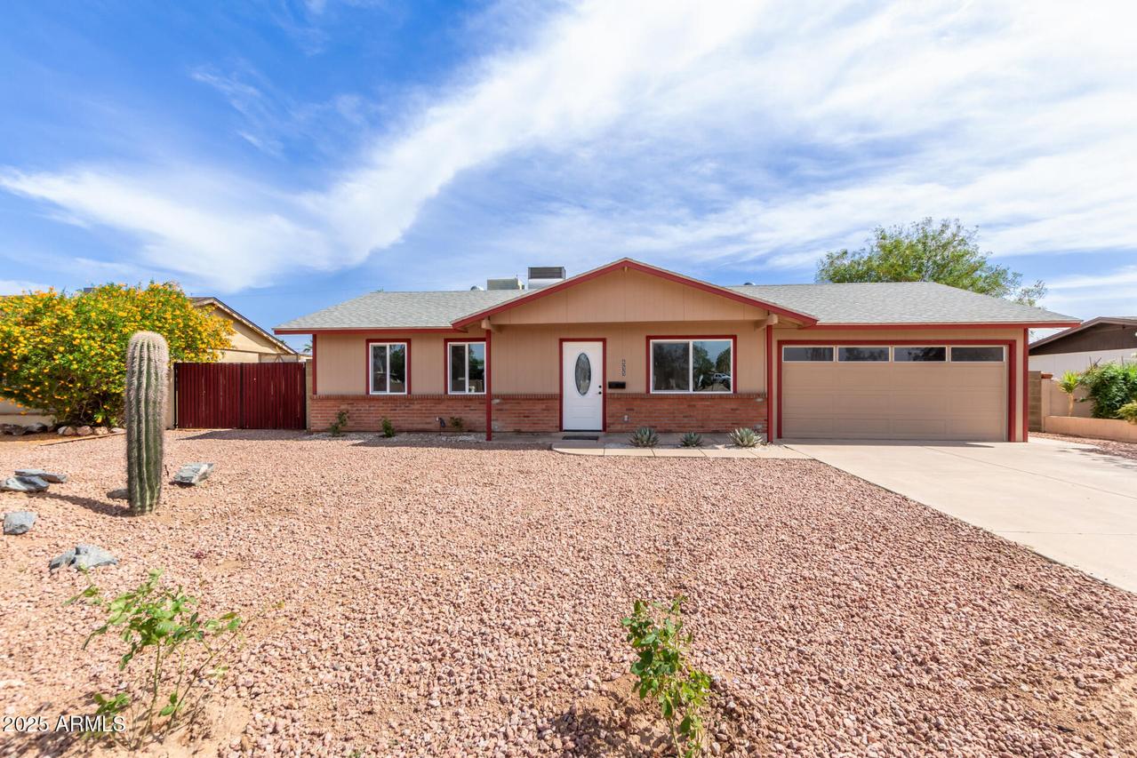 655 E Hondo Ave., Apache Junction, AZ 85119