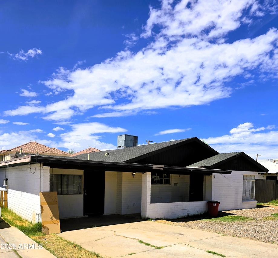 1432 S Stanley Pl., Tempe, AZ 85281