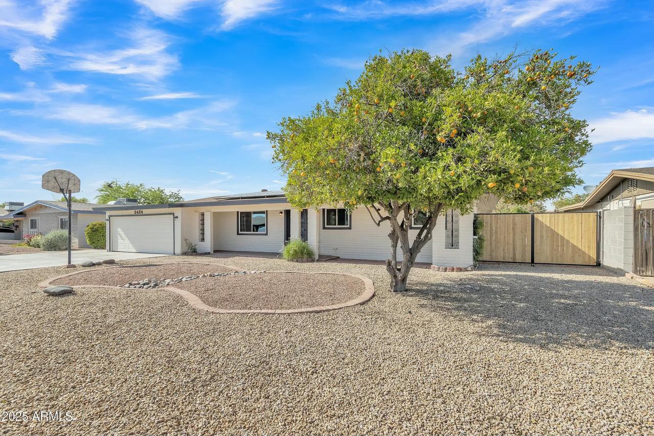2424 E Fairfield St., Mesa, AZ 85213