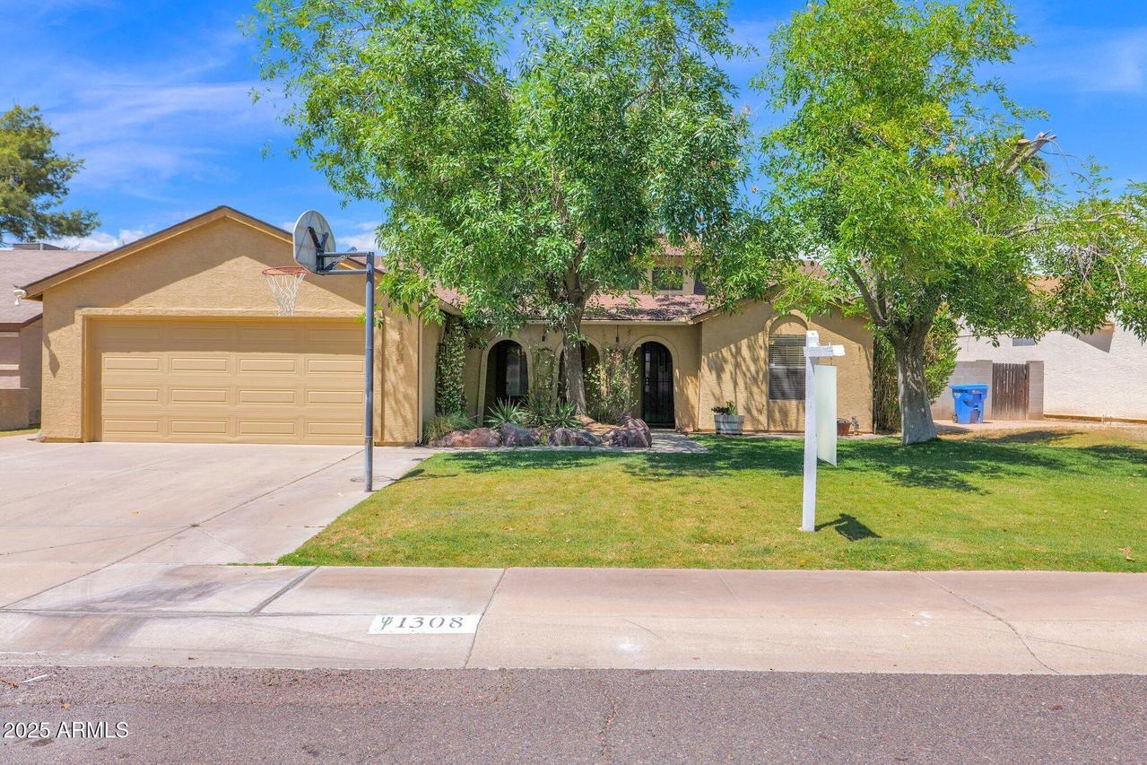 1308 E Rosemonte Dr., Phoenix, AZ 85024