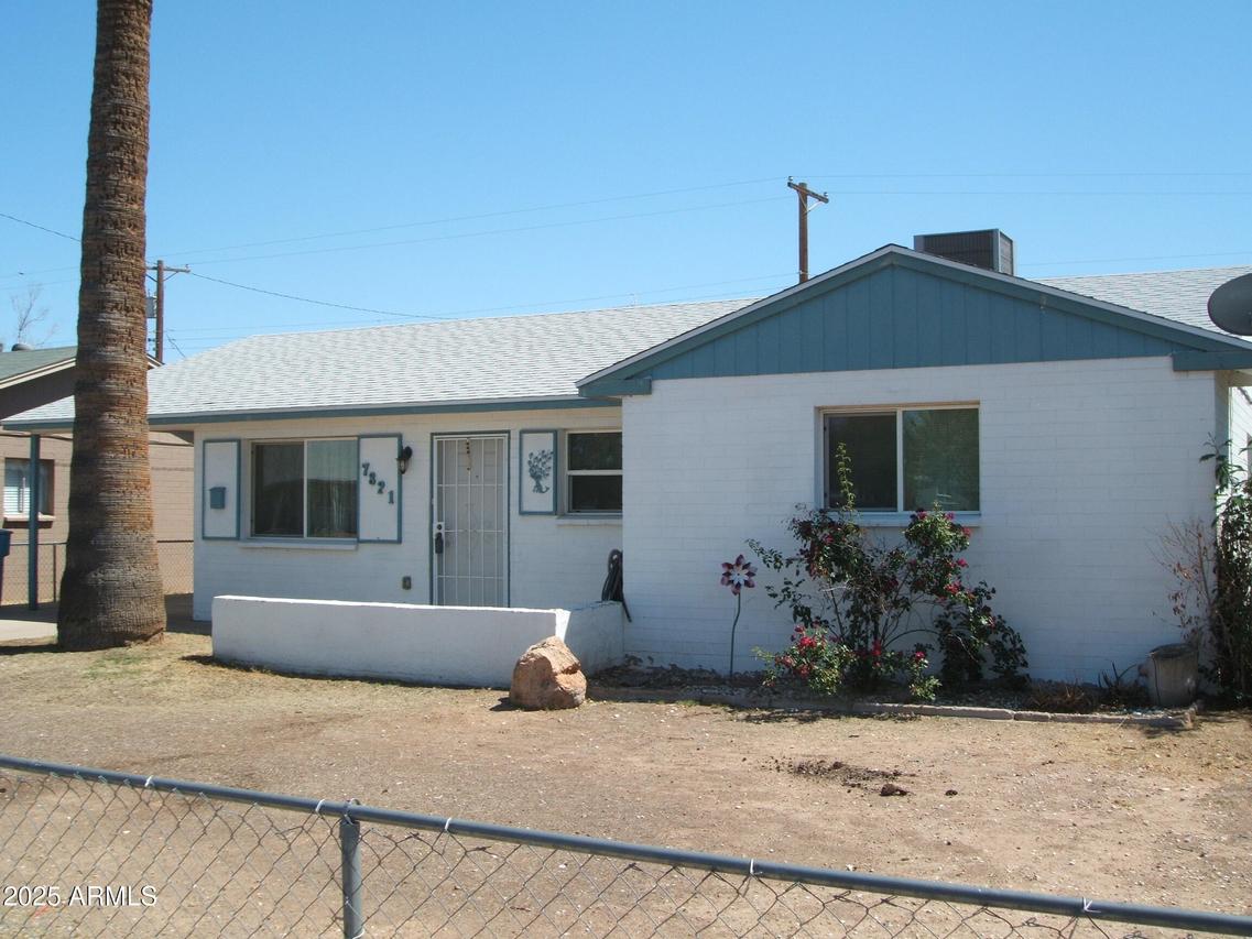 7821 W Clarendon Ave., Phoenix, AZ 85033