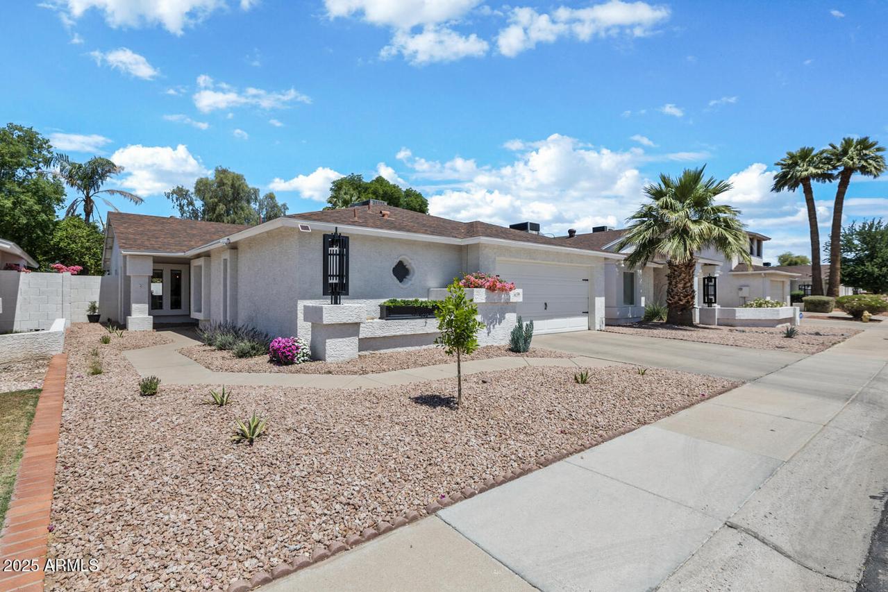 526 W Kings Ave., Phoenix, AZ 85023