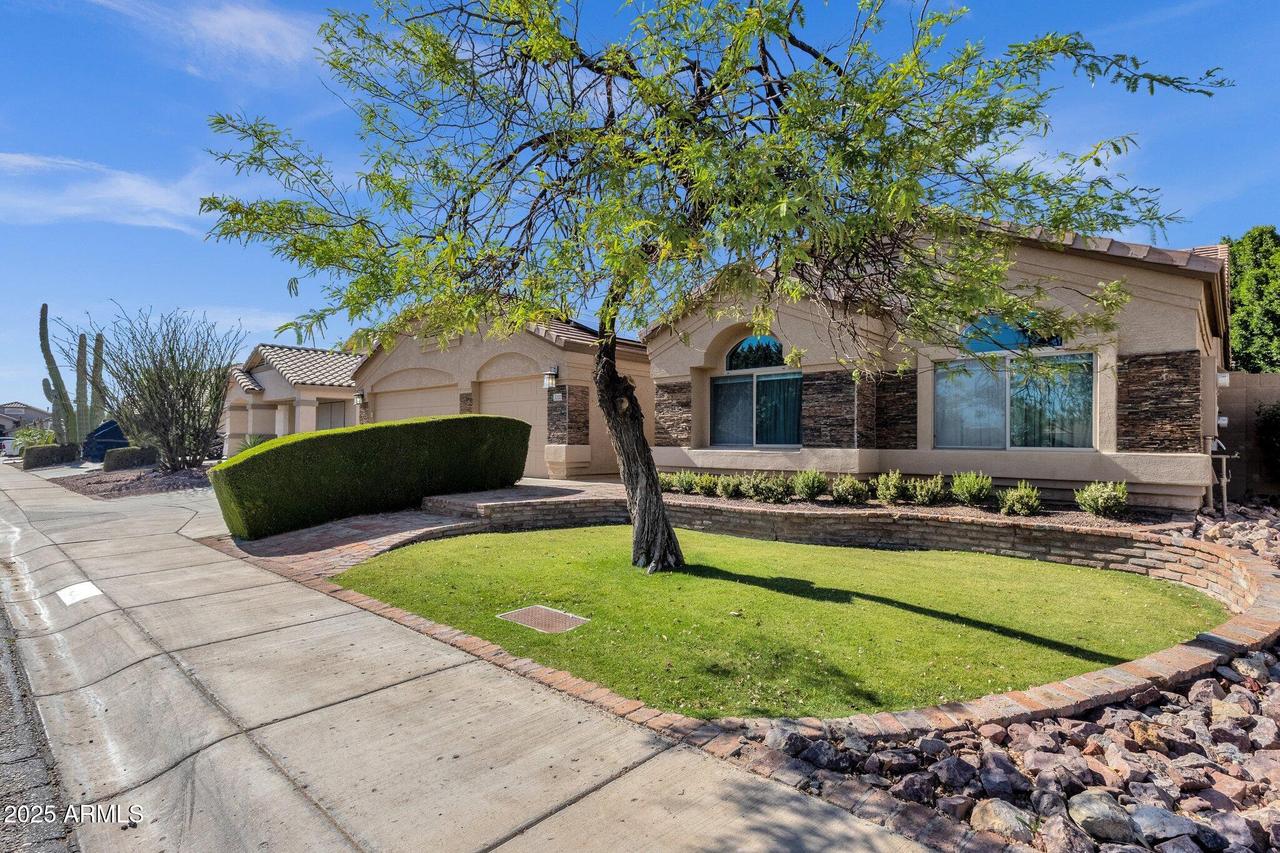 3202 W Knudsen Dr., Phoenix, AZ 85027