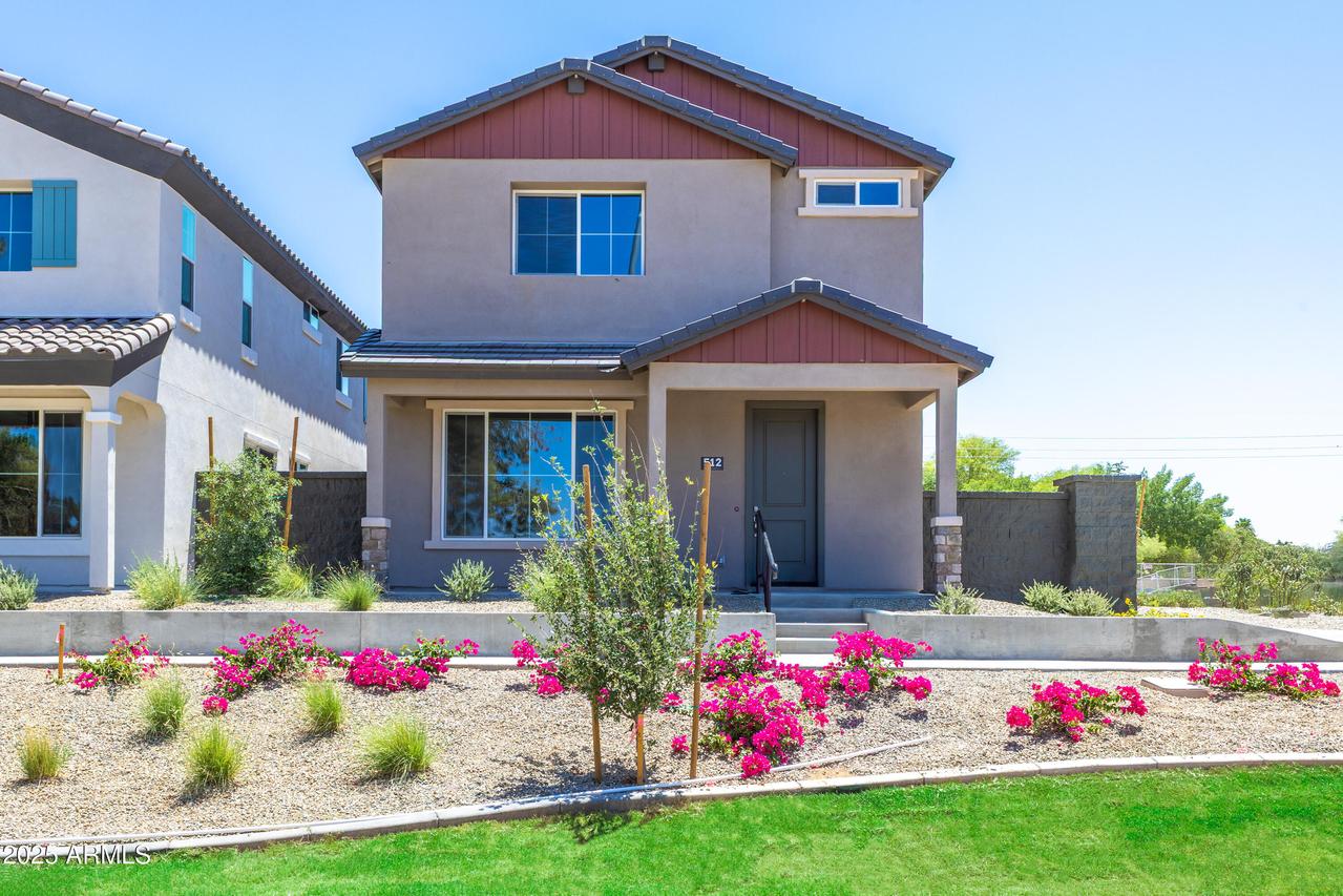 512 S Soho Ln. #8, Chandler, AZ 85225