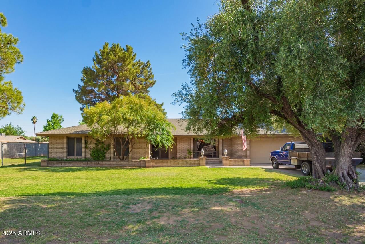 6637 W Pershing Ave., Glendale, AZ 85304