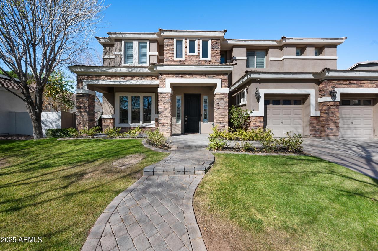2988 E Comstock Dr., Gilbert, AZ 85296